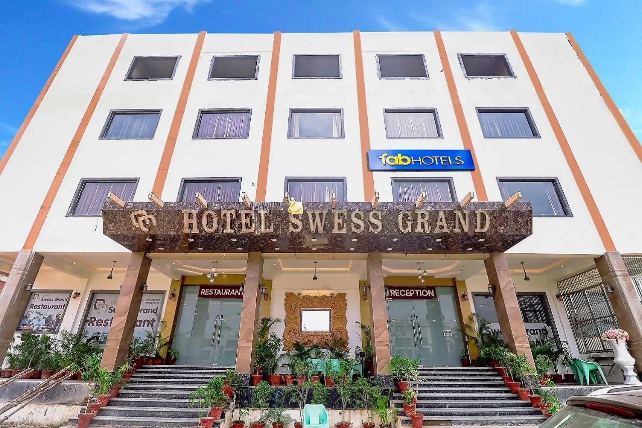 Fabhotel Swess Grand Agra