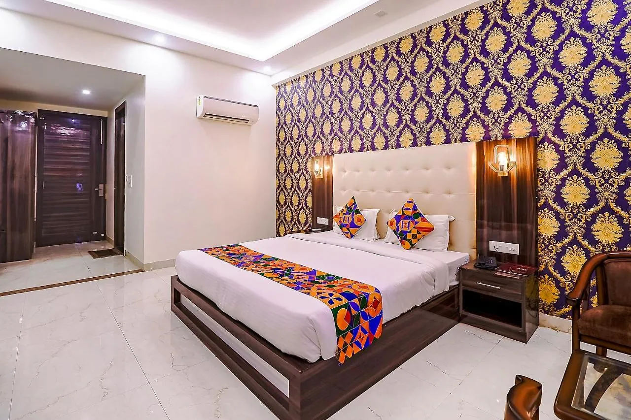 Hotel Fabhotel Swess Grand Agra