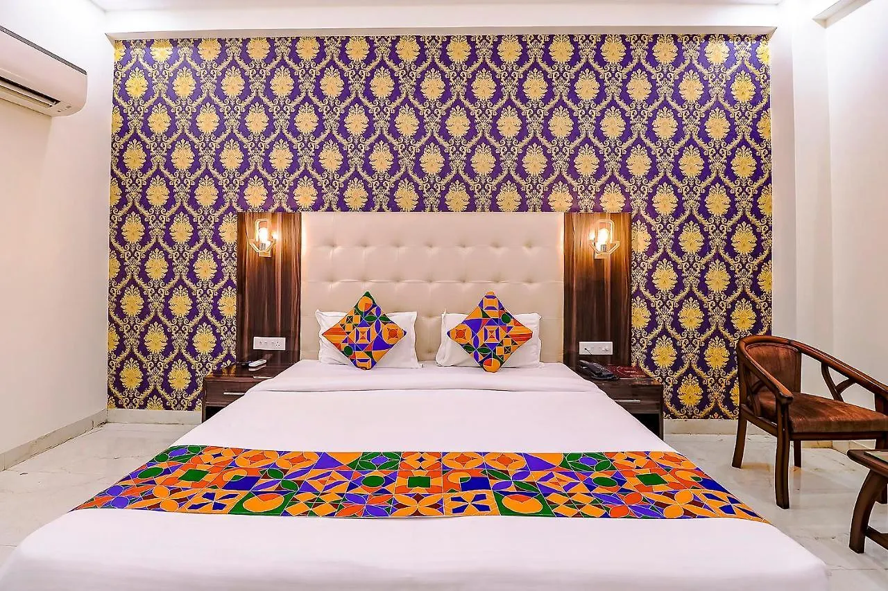 Hotel Fabhotel Swess Grand Agra